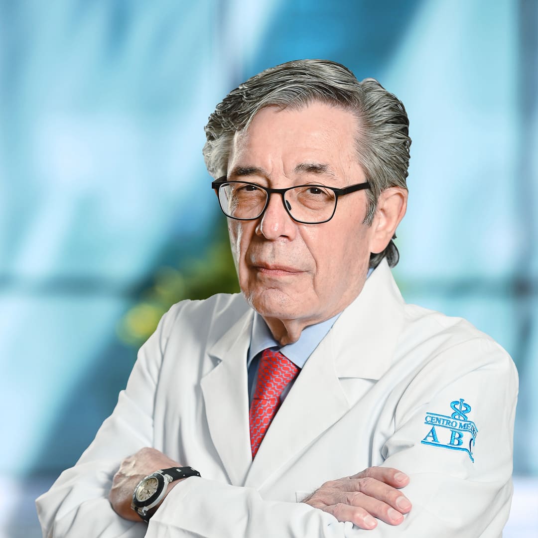 Dr César Óscar Decanini Terán del Centro Médico ABC, especialista en General Surgery